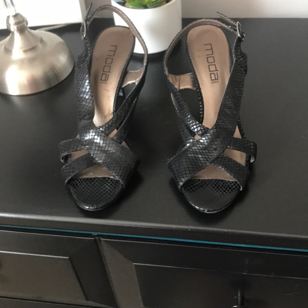 Moda Spana black high heels